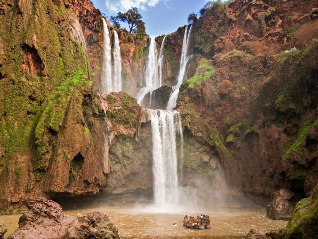 सपने में पनघट सूना देखना